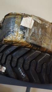 81S1-4002 անվադող